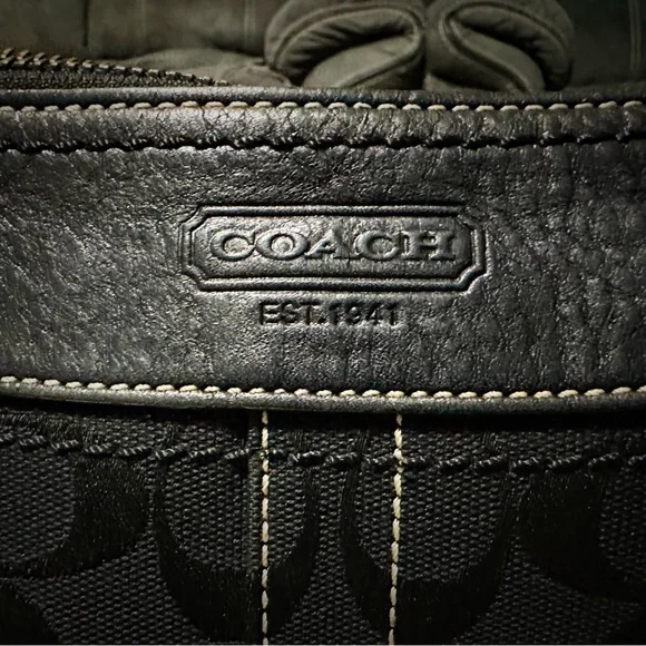 Vintage Y2K Coach Black and Gold Shoulder Bag crossbody purse 2006 - Picture 7 of 17